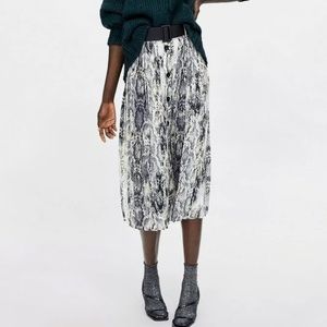 Zara snakeskin pleated skirt